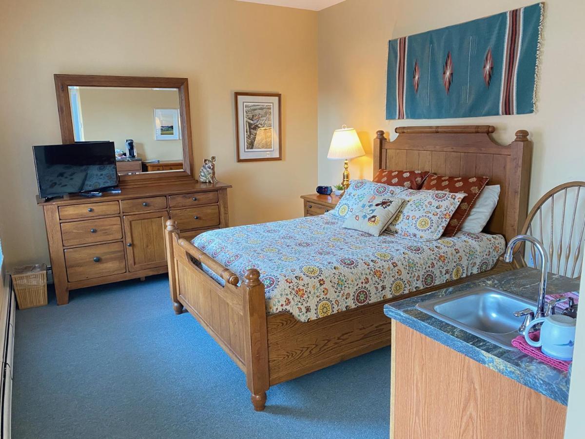 Bristol Suites Екстер'єр фото
