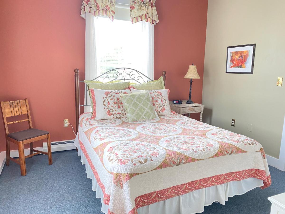Bristol Suites Екстер'єр фото